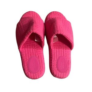 Stars above Women’s slippers. NWOT